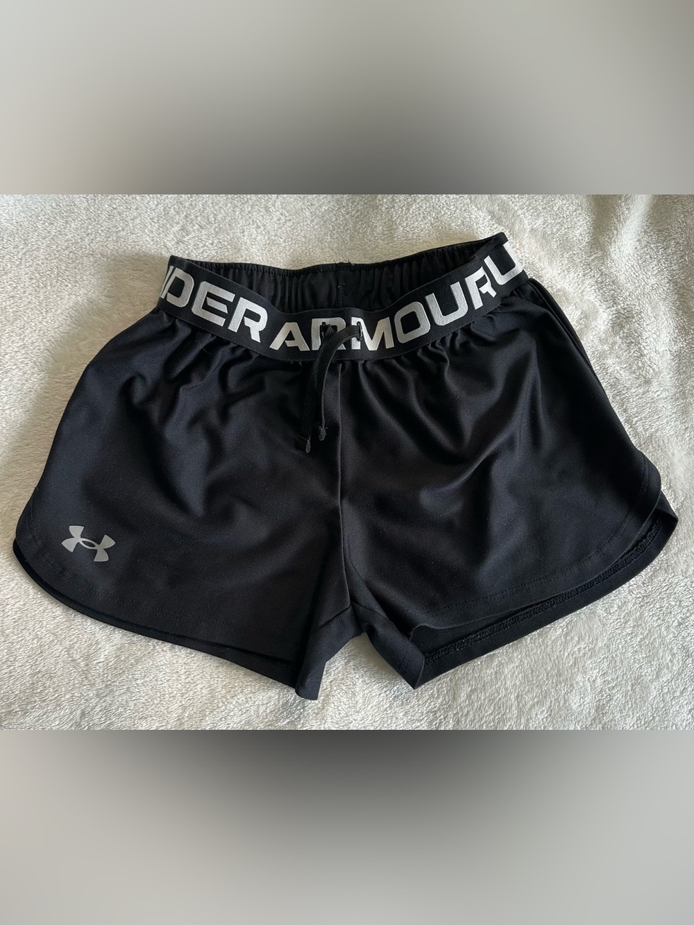 🌻3/$18 Under Armour Girls Black Athletic Logo Waistband Shorts